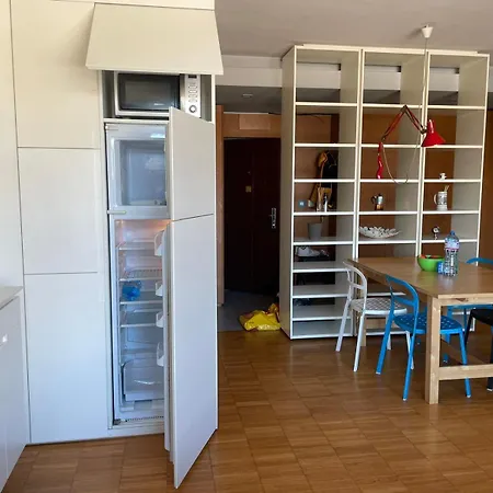 Apartamento With Free Parking And Balcony Sofía