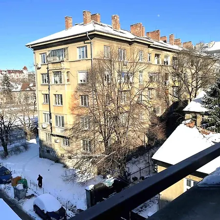With Free Parking And Balcony Sofia