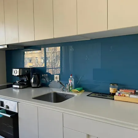 With Free Parking And Balcony Szófia